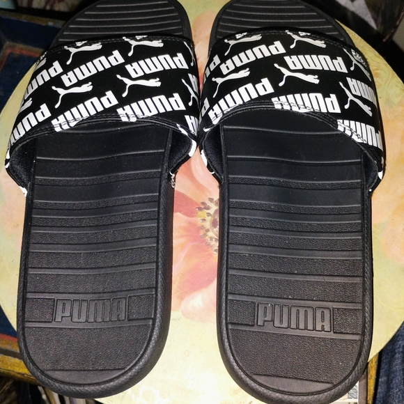 Puma Monochrome Slide Sandals - Picture 2 of 4